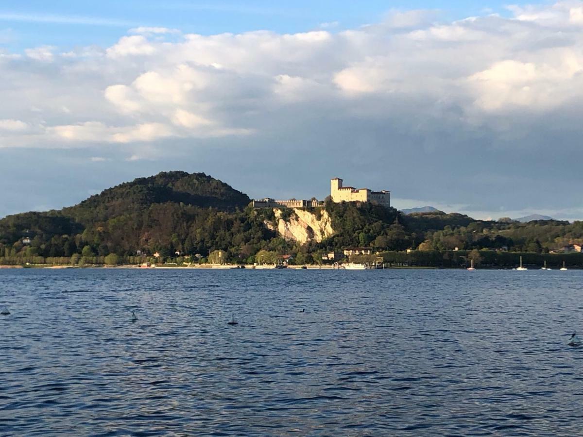 La Via Degli Artisti Arona Exterior foto